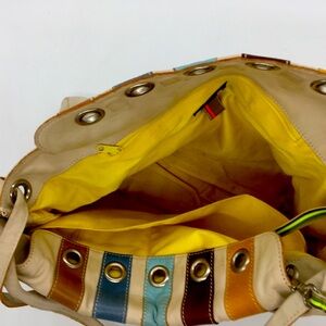 Orla Kiely Shoulder bag w/ 5 magnet closure